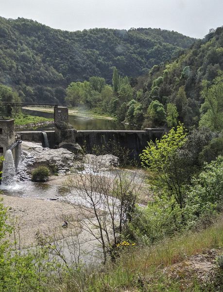A dam on the Doux River